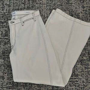 Frame denim palazzo jean. Size 28. Off white with contrast stitching.